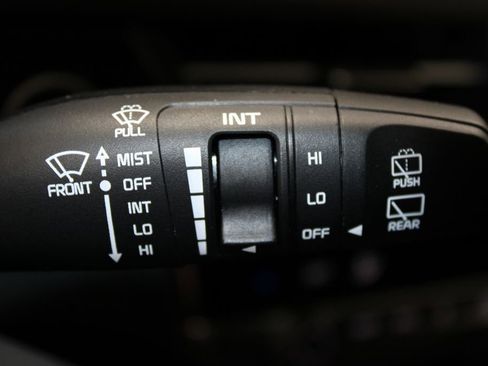 Used 2025 Kia Seltos S image 43