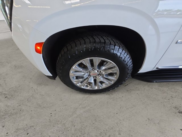 Used 2021 GMC Yukon Denali AWD/4WD image 9