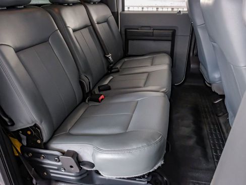 Used 2014 Ford F450 XL w/ Power Equipment Group image 32