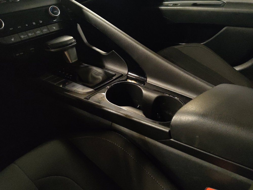 Used 2025 Hyundai Elantra SEL FWD image 26