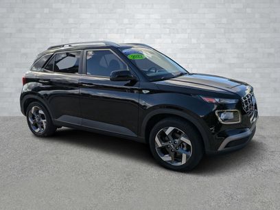 Used 2022 Hyundai Venue SEL