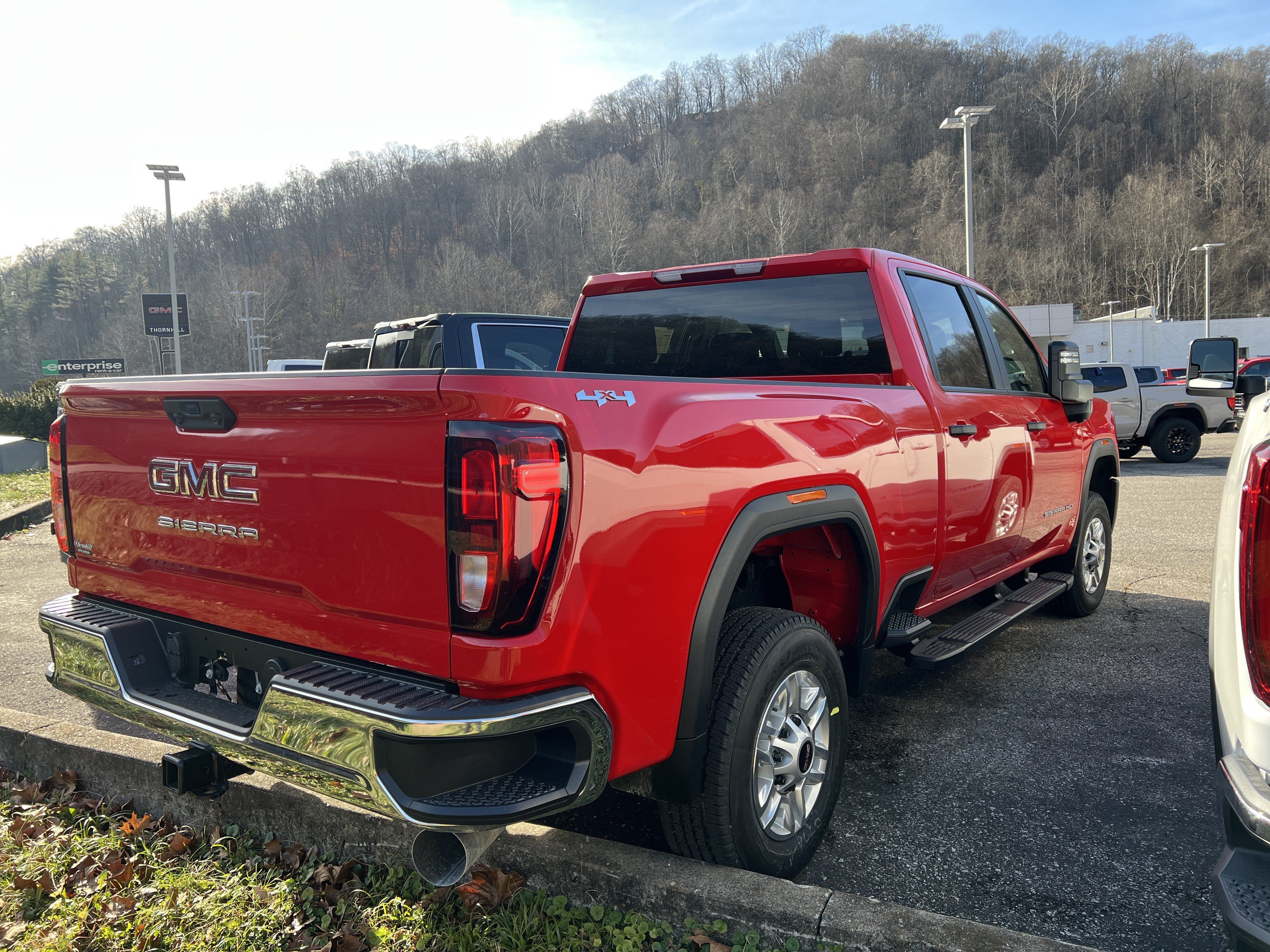 New 2026 GMC Sierra 2500 Pro AWD/4WD image 3