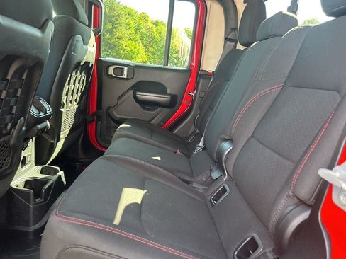 Used 2020 Jeep Gladiator Rubicon w/ Trailer Tow Package AWD/4WD image 22
