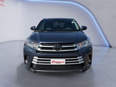Used 2018 Toyota Highlander XLE image 8