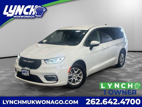 Used 2023 Chrysler Pacifica Touring-L FWD image 1