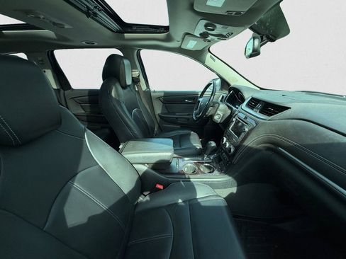 Used 2017 Chevrolet Traverse LT AWD/4WD image 10