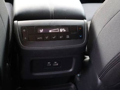 Certified 2024 Nissan Pathfinder SV FWD image 15