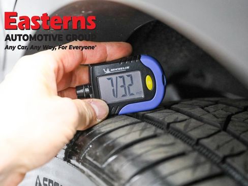 Used 2024 Mitsubishi Outlander SE image 25