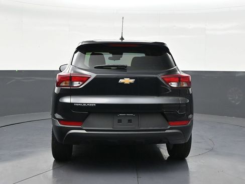 Used 2025 Chevrolet TrailBlazer LS FWD image 4