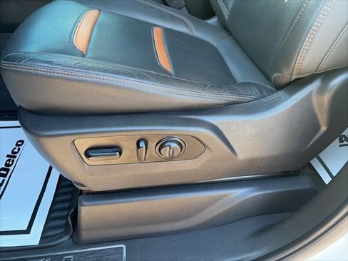 Used 2021 GMC Sierra 1500 AT4 w/ AT4 Premium Package image 14