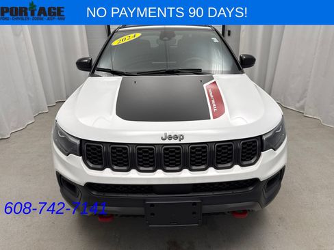 Used 2024 Jeep Compass Trailhawk w/ Trailhawk Elite Group AWD/4WD image 6