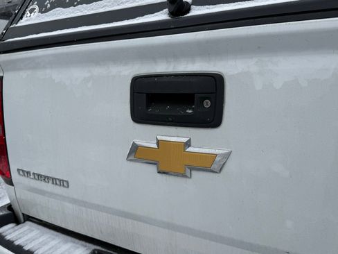 Used 2018 Chevrolet Colorado W/T image 14