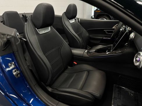 Used 2023 Mercedes-Benz SL 43 AMG image 28