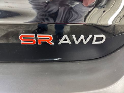 New 2026 Nissan Kicks SR image 14