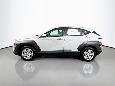 New 2026 Hyundai Kona SE image 8