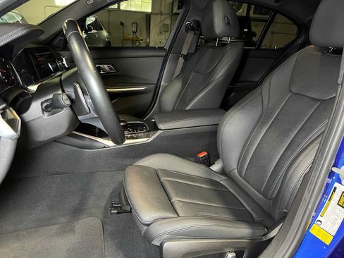 Used 2021 BMW 330i Sedan w/ M Sport Package RWD image 24