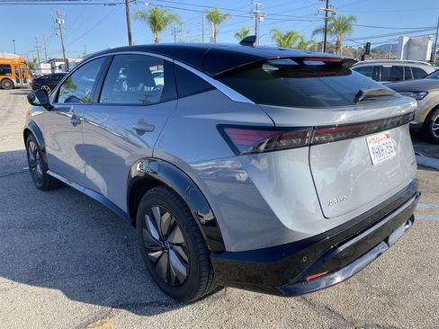 Used 2023 Nissan Ariya FWD image 13