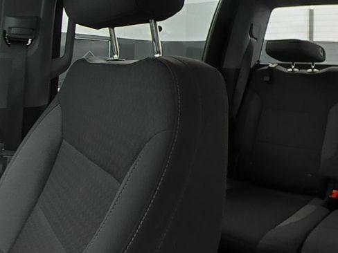 Certified 2025 Chevrolet Silverado 1500 LT AWD/4WD image 12