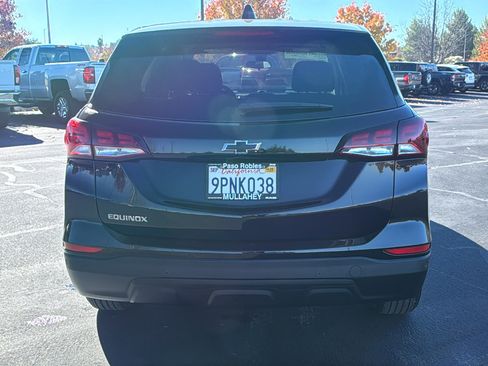 Used 2024 Chevrolet Equinox LS w/ LS Convenience Package image 4