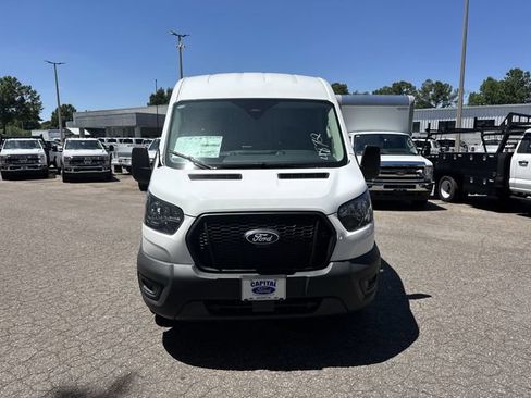 New 2026 Ford Transit 250 148 Medium Roof w/ Load Area Protection Package RWD image 3