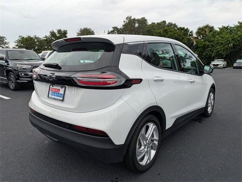 Used 2023 Chevrolet Bolt LT image 4