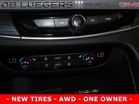 Certified 2022 Buick Enclave Essence w/ Experience Buick Package AWD/4WD image 26