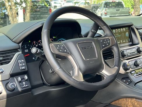 Used 2019 GMC Yukon Denali w/ Denali Ultimate Package AWD/4WD image 15