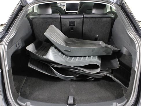 Used 2024 Tesla Model Y Long Range image 17