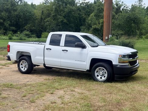 Used 2017 Chevrolet Silverado 1500 W/T w/ Trailering Package RWD image 7