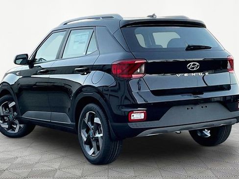New 2026 Hyundai Venue SEL image 3