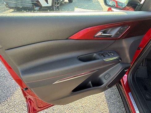 New 2026 Chevrolet Traverse RS w/ LPO, Floor Liner Package AWD/4WD image 15