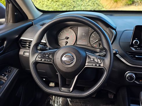 Used 2023 Nissan Altima 2.5 S FWD image 24