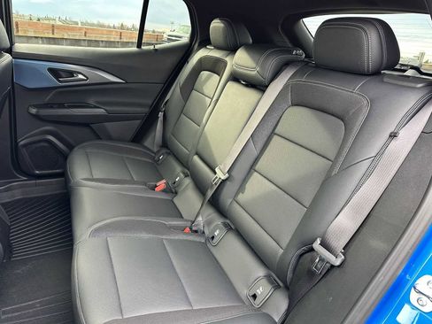 Used 2024 Chevrolet Equinox EV LT image 17