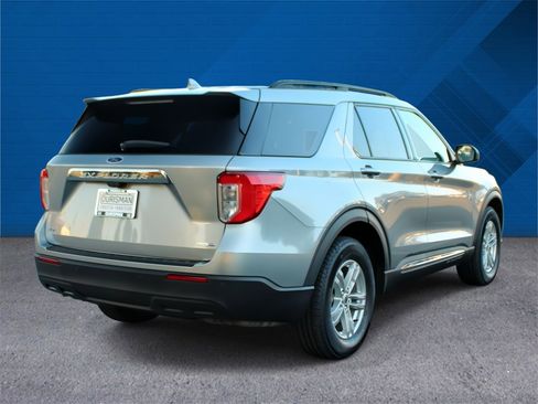 Used 2020 Ford Explorer XLT w/ Comfort Package image 10