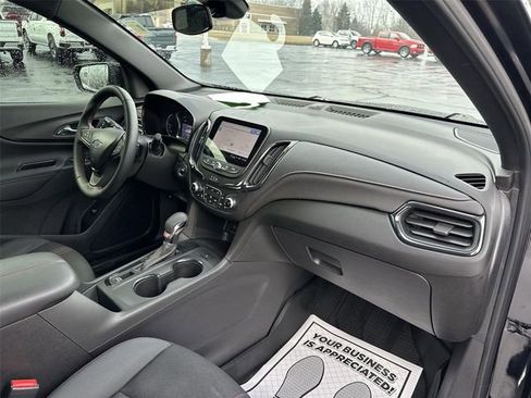 Used 2023 Chevrolet Equinox RS FWD image 28