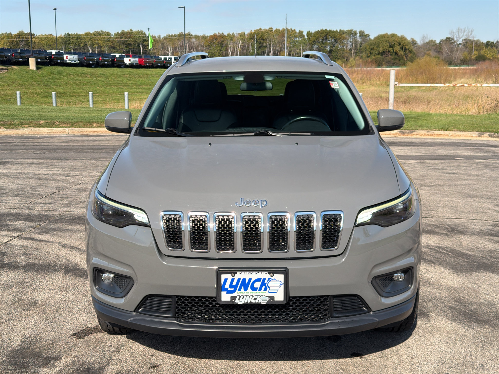 Used 2020 Jeep Cherokee Latitude Plus w/ Cold Weather Group AWD/4WD image 7