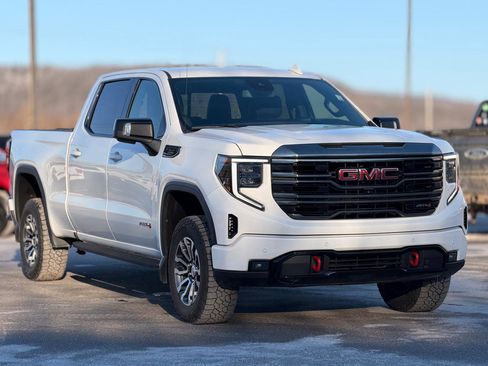 Used 2023 GMC Sierra 1500 AT4 w/ AT4 Preferred Package image 1