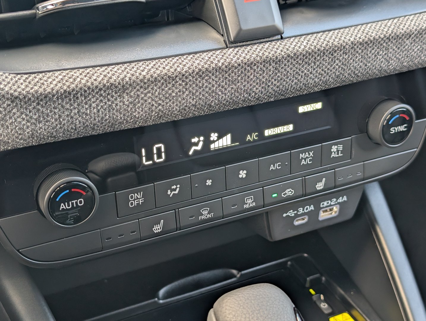 New 2026 Subaru Outback Limited AWD/4WD image 16