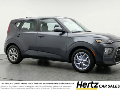 Used 2025 Kia Soul LX w/ LX Technology Package