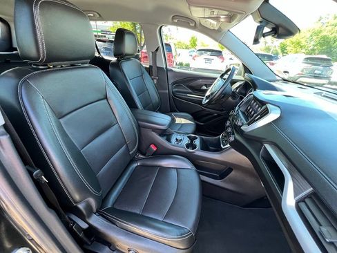 Used 2024 GMC Terrain SLT AWD/4WD image 30