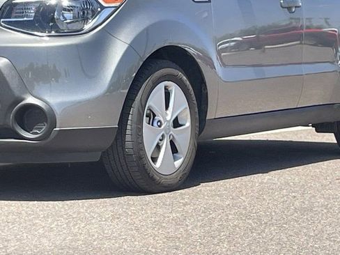 Used 2016 Kia Soul FWD image 19