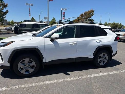 Certified 2025 Toyota RAV4 XLE w/ Convenience Package AWD/4WD image 14