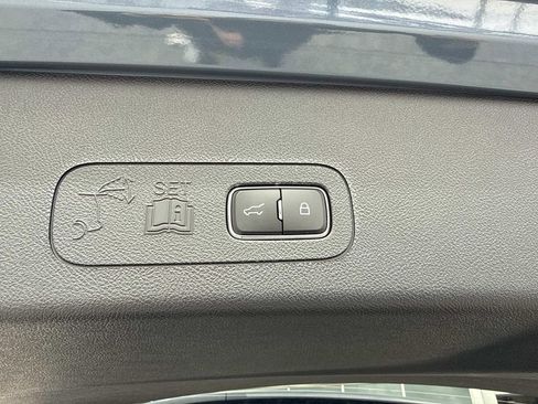 New 2026 Lincoln Aviator AWD image 12