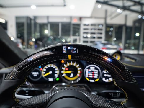 Used 2022 Porsche 911 GT3 RWD image 15
