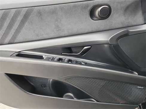 Used 2024 Hyundai Elantra N Base image 22