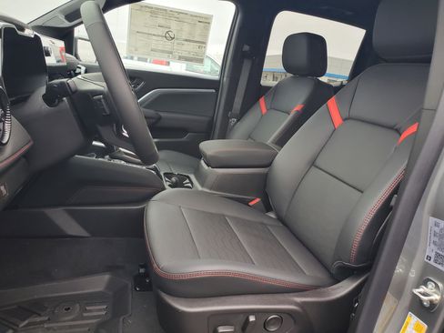 New 2026 Chevrolet Colorado Z71 w/ Technology Package AWD/4WD image 5