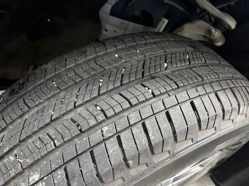 Used 2024 Jeep Grand Cherokee Limited image 40