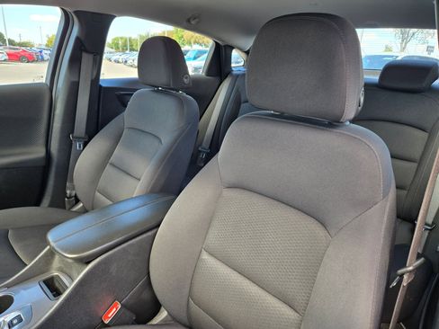 Used 2024 Chevrolet Malibu LT image 9