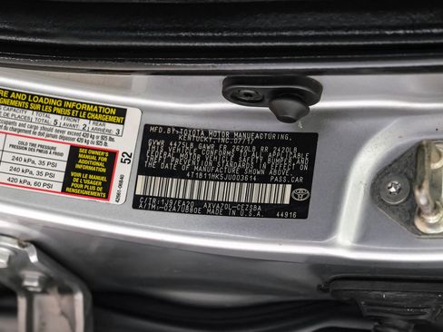 Used 2018 Toyota Camry SE FWD image 50