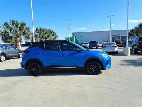 Certified 2021 Nissan Kicks SR image 6
